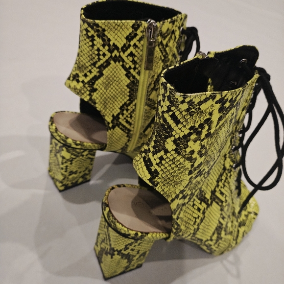 LIME GREEN SNAKESKIN LACE UPS WITH OPEN BACK * SIZE 10 - Picture 4 of 6